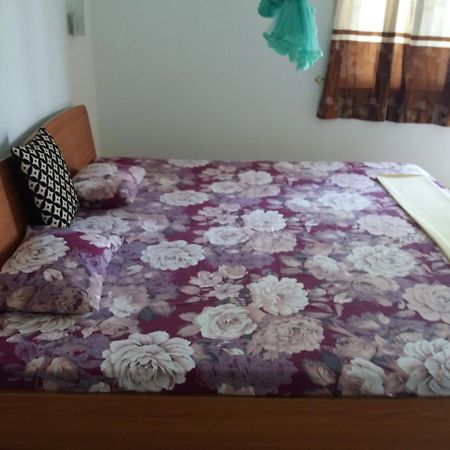 Ishitha Homestay Tangalle Exteriör bild
