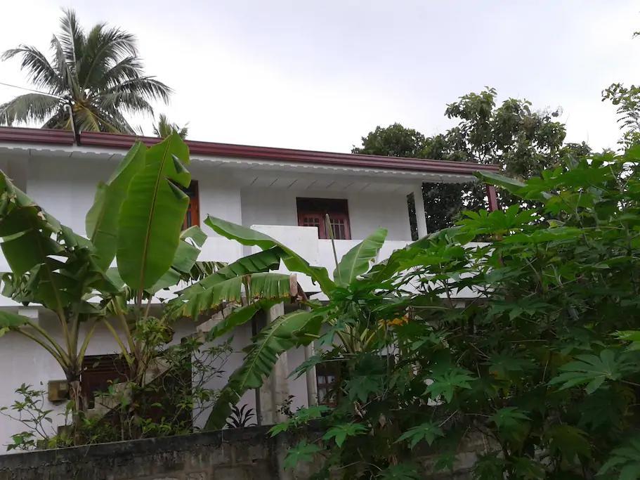 Ishitha Homestay Tangalle Exteriör bild
