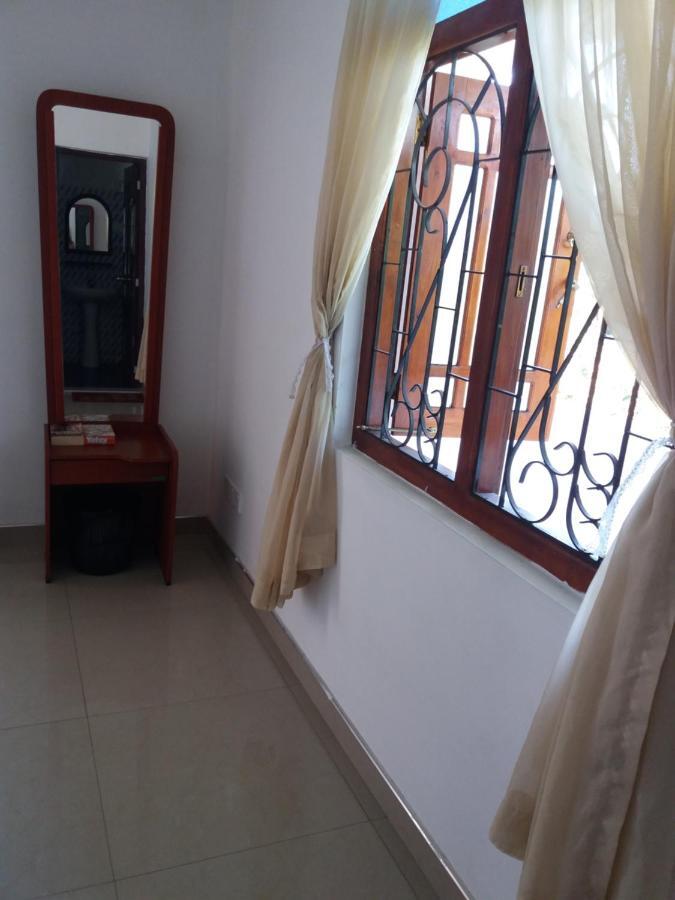 Ishitha Homestay Tangalle Exteriör bild